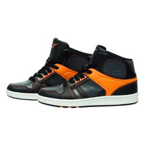 Baskets-noir-orange-19euros