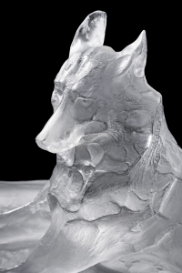 RECLINING_EGYPTIAN_WOLF-ZOOM-BLACK_BACKGROUND__LALIQUE