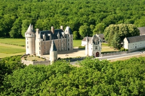 montpoupon_castle