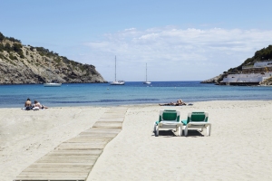 Cala_Llonga_plage_Santa_Eulalia_del_Rio