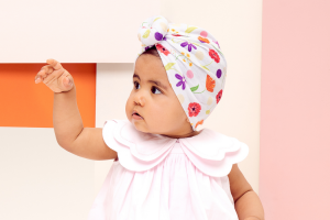 LC_paysage-turban-margot_bebe_doigt_1800x