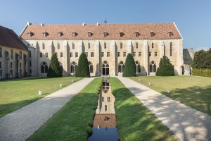 abbaye-royaumont-facade-par-yannmonel