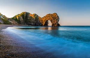 jurassic-coast-durdle-door-arch-at-sunrise